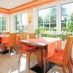 Ξενοδοχείο Hotel-pension Stoertebeker *