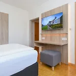 Ξενοδοχείο Hotel-pension Stoertebeker *