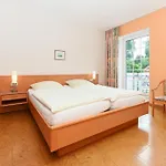 Ξενοδοχείο Hotel-pension Stoertebeker *