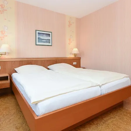 Hotel-pension Stoertebeker 호텔