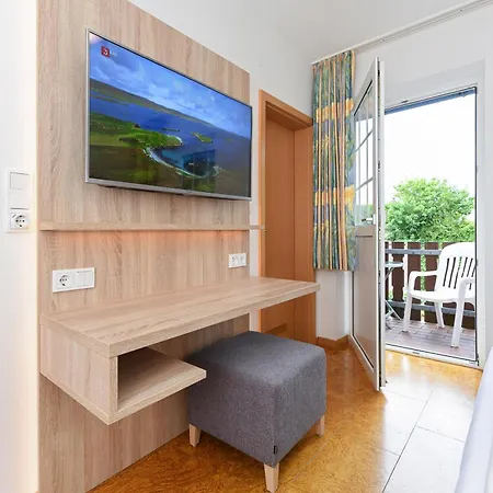 Hotel-pension Stoertebeker * 벤세르시엘